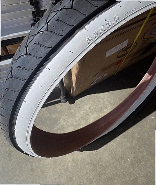 29"x3.0 Bike Tires White Sidewall Beach Cruiser Bicycle Wan Da Tires New