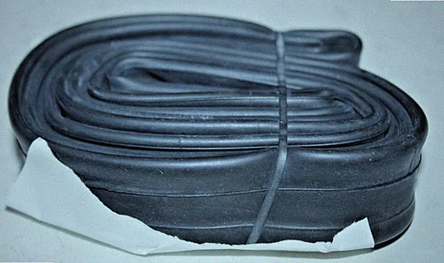 700x28-32c Kenda Bike Inner Tube 48mm Presta Valve P/V Road Hybrid Touring NWOT~