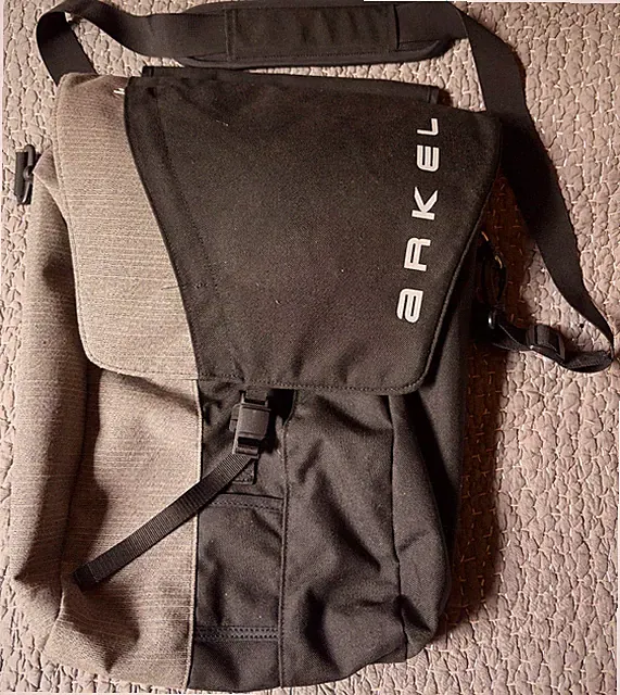 arkel commuter urban 23 liter pannier gray