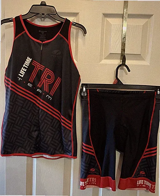 Voler Men's L Triathlon Cycling Sleeveless Tank Top 1/4 Zip and Shorts